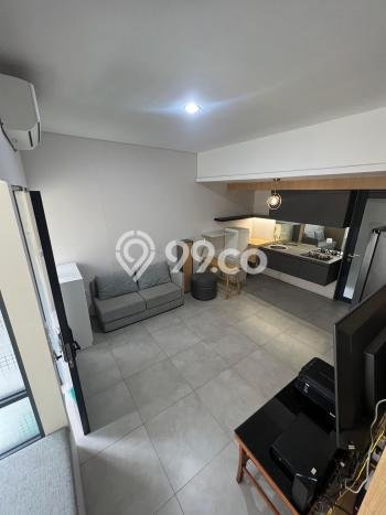 Rumah Modern 3 KT di BSD City Tangerang Semi Furnished Rumah Modern 3 KT di BSD City Tangerang Semi Furnished