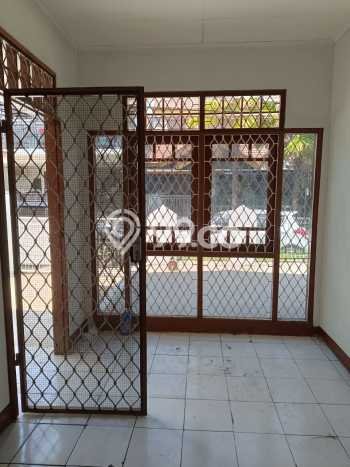 Jarang Ada! Rumah Sewa 3 Kamar Bagus Siap Huni BSD Jarang Ada! Rumah Sewa 3 Kamar Bagus Siap Huni BSD