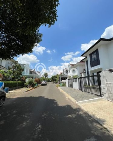 Dijual Rumah Luas Elegan Dengan View Eksklusif di BSD, Tangerang Dijual Rumah Luas Elegan Dengan View Eksklusif di BSD, Tangerang