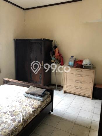 Rumah Strategis Modern Lb 200m2 di Ciputat Timur, Tangerang Selatan Rumah Strategis Modern Lb 200m2 di Ciputat Timur, Tangerang Selatan