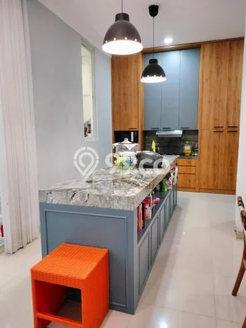 Rumah Luxury Modern Tanpa Renovasi di Pakuwon Indah Surabaya Rumah Luxury Modern Tanpa Renovasi di Pakuwon Indah Surabaya