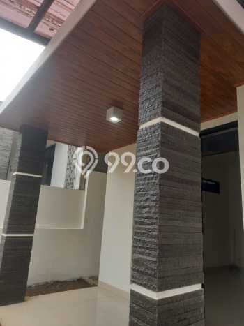 Rumah Strategis di Bandung Timur, Dekat Kawasan Komersial, Bandung - 2 Kamar Tidur Rumah Strategis di Bandung Timur, Dekat Kawasan Komersial, Bandung - 2 Kamar Tidur