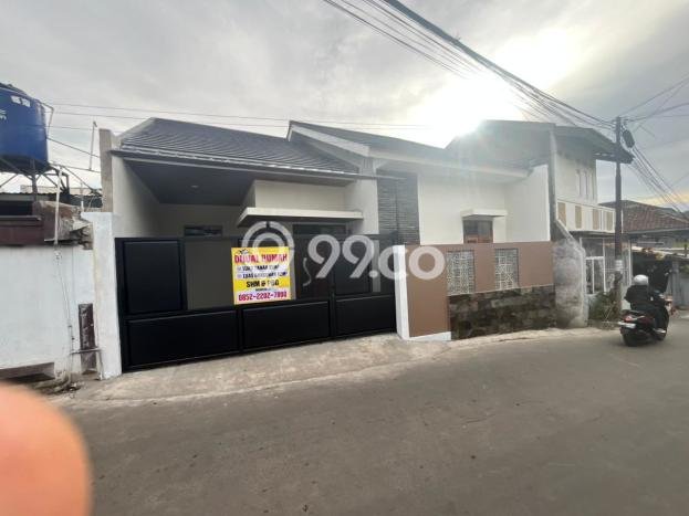 For Sale Rumah 3 Kamar Lokasi Ideal Bagus dan Strategis di Cileunyi For Sale Rumah 3 Kamar Lokasi Ideal Bagus dan Strategis di Cileunyi