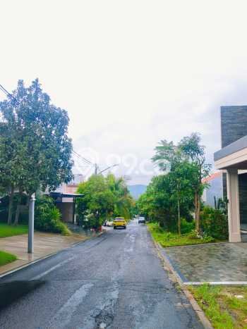 Disewakan! Rumah 2 Kamar Tidur &
2 Kamar Mandi di Sentul City, Bogor Disewakan! Rumah 2 Kamar Tidur &
2 Kamar Mandi di Sentul City, Bogor