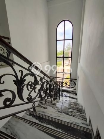 Dijual Rumah Luas Elegan Dengan View Eksklusif di Sentul City, Bogor Dijual Rumah Luas Elegan Dengan View Eksklusif di Sentul City, Bogor