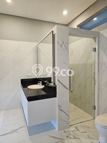Rumah Elit Modern Tanpa Renovasi di Sentul City Bogor Rumah Elit Modern Tanpa Renovasi di Sentul City Bogor