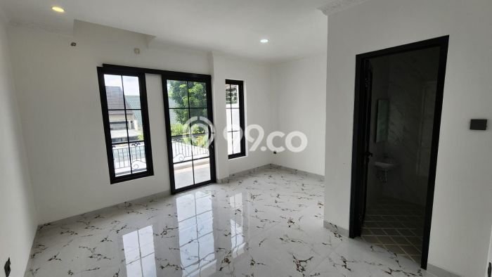 Jual Rumah Luas Megah Dengan View Eksklusif di Sentul City, Bogor Jual Rumah Luas Megah Dengan View Eksklusif di Sentul City, Bogor