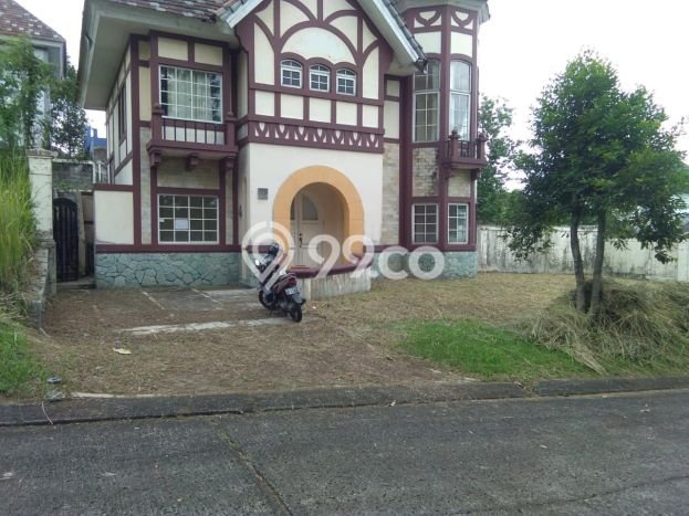 Jual Rumah Mewah Elegan Dengan View Cantik di Sentul City, Bogor Jual Rumah Mewah Elegan Dengan View Cantik di Sentul City, Bogor