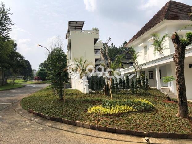 Ready to Use! Luxury House LT 334m2 Desain Elegan di Sentul City Ready to Use! Luxury House LT 334m2 Desain Elegan di Sentul City