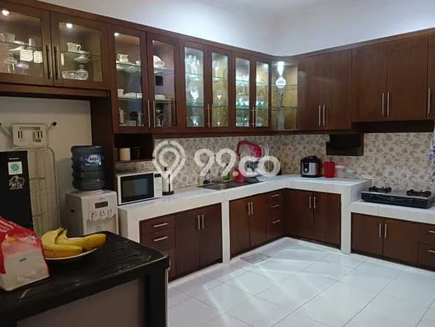 Disewakan! Rumah 2 Kamar Tidur &
2 Kamar Mandi di Sentul City, Bogor Disewakan! Rumah 2 Kamar Tidur &
2 Kamar Mandi di Sentul City, Bogor
