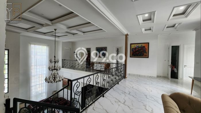 Rumah Mewah LB 250m2 Siap Pakai Desain Elegan di Sentul City, Bogor Rumah Mewah LB 250m2 Siap Pakai Desain Elegan di Sentul City, Bogor