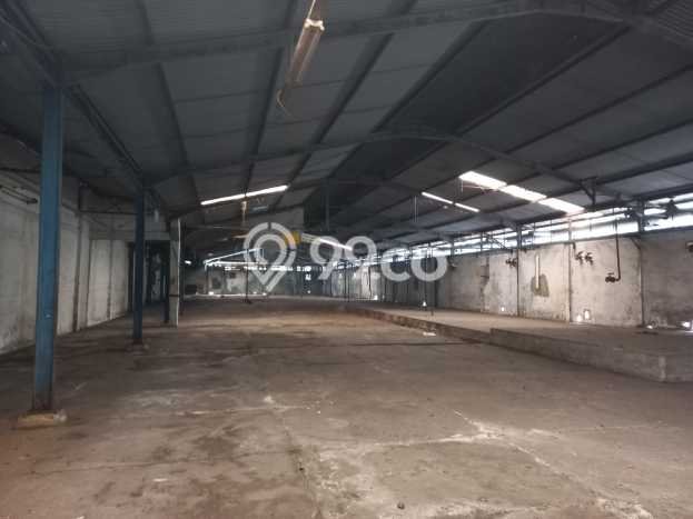 Unit Gudang Paling Strategis di Karawaci Tangerang dengan LB 1100m2 Unit Gudang Paling Strategis di Karawaci Tangerang dengan LB 1100m2