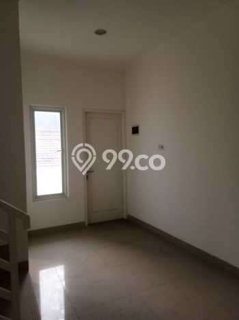 Rumah di Tanjung Duren Utara, 4 KT, Pemandangan Indah, Luas 55m² LB 90m² Rumah di Tanjung Duren Utara, 4 KT, Pemandangan Indah, Luas 55m² LB 90m²