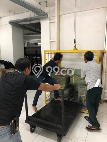 Unit Gudang Dijual di Jakarta Pusat LT 512m2 & LB 1350m2 Unit Gudang Dijual di Jakarta Pusat LT 512m2 & LB 1350m2