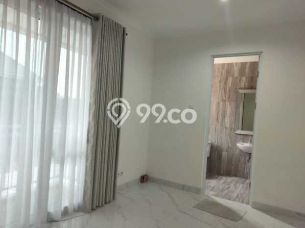 Rumah Elit Modern Tanpa Renovasi di Simongan Semarang Rumah Elit Modern Tanpa Renovasi di Simongan Semarang