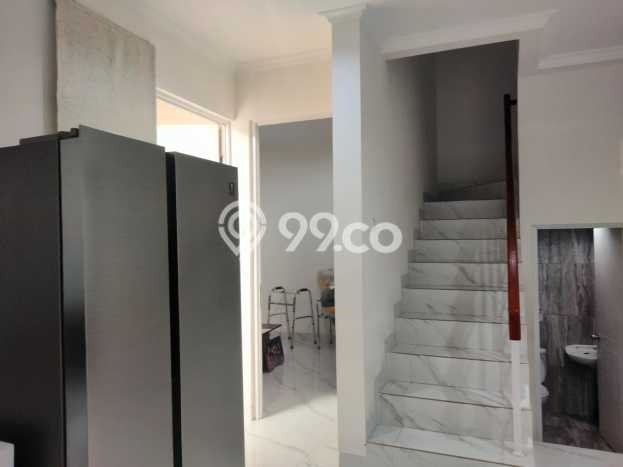 Rumah Elit Modern Tanpa Renovasi di Simongan Semarang Rumah Elit Modern Tanpa Renovasi di Simongan Semarang