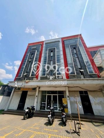 Ruko di , Luas 342m2m², Jalan Utama, Lokasi Ramai Ruko di , Luas 342m2m², Jalan Utama, Lokasi Ramai