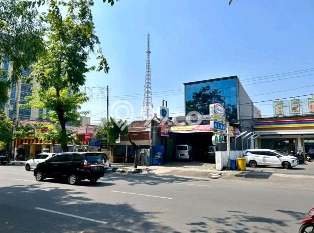 Unit Komersial Dijual di Semarang LT 536m2 & LB 296m2 Unit Komersial Dijual di Semarang LT 536m2 & LB 296m2