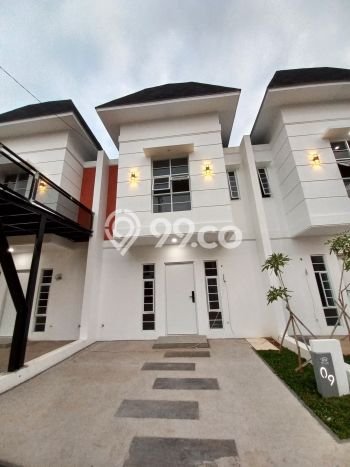 For Sale Rumah 2 Kamar Lokasi Ideal Nyaman dan Strategis di Ciracas For Sale Rumah 2 Kamar Lokasi Ideal Nyaman dan Strategis di Ciracas
