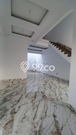 Rumah Luas Asri 3 KT Siap Pakai di Cibubur Jakarta Timur Rumah Luas Asri 3 KT Siap Pakai di Cibubur Jakarta Timur
