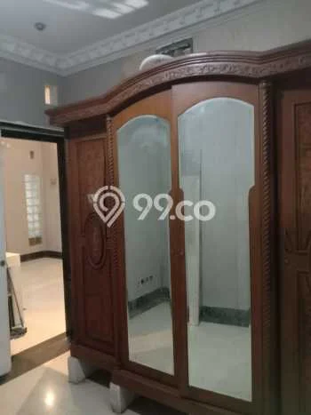 SPECIAL PRICE! Rumah di , 1 KM, Akses Mudah Pusat Kota, Luas 90m2m² Bangunan 125m2m² SPECIAL PRICE! Rumah di , 1 KM, Akses Mudah Pusat Kota, Luas 90m2m² Bangunan 125m2m²