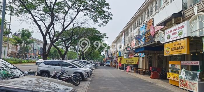 KAWASAN PREMIUM! Ruko di , Luas 236m2m², Area Komersial KAWASAN PREMIUM! Ruko di , Luas 236m2m², Area Komersial