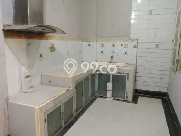 SPECIAL PRICE! Rumah di , 1 KM, Akses Mudah Pusat Kota, Luas 90m2m² Bangunan 125m2m² SPECIAL PRICE! Rumah di , 1 KM, Akses Mudah Pusat Kota, Luas 90m2m² Bangunan 125m2m²