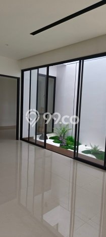 Ready to Use! Premium House LT 135m2 Desain Modern di Metland Puri Ready to Use! Premium House LT 135m2 Desain Modern di Metland Puri