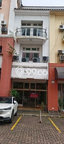 AREA BERKEMBANG! Ruko Disewakan di Puri Indah, Luas 337m², Siap Operasional AREA BERKEMBANG! Ruko Disewakan di Puri Indah, Luas 337m², Siap Operasional