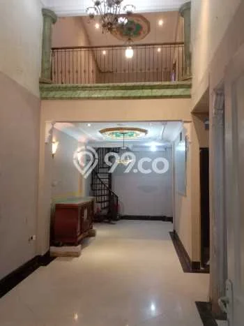 SPECIAL PRICE! Rumah di , 1 KM, Akses Mudah Pusat Kota, Luas 90m2m² Bangunan 125m2m² SPECIAL PRICE! Rumah di , 1 KM, Akses Mudah Pusat Kota, Luas 90m2m² Bangunan 125m2m²