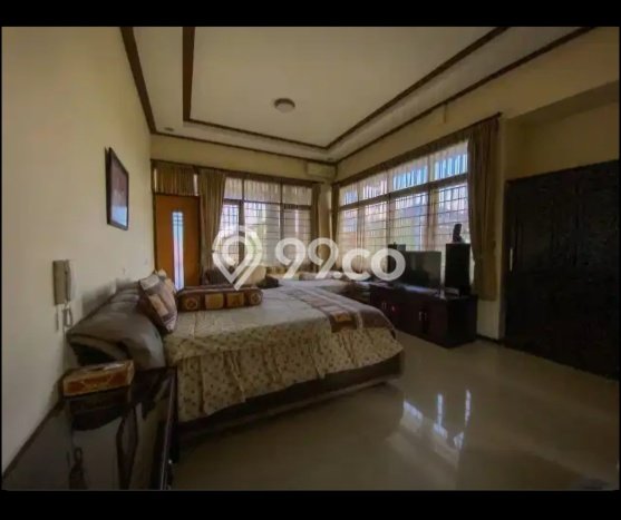 Rumah Elit LB 600m2 Siap Huni Desain Elegan di Turangga, Bandung Rumah Elit LB 600m2 Siap Huni Desain Elegan di Turangga, Bandung