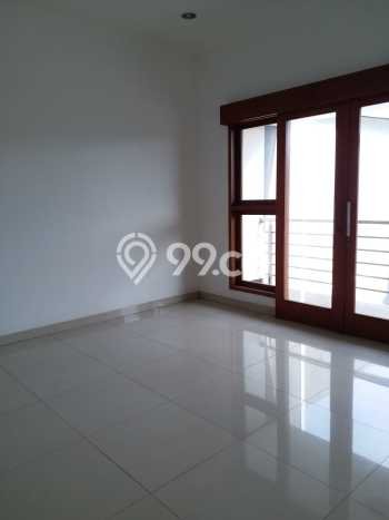 Rumah Modern 4 KT LT 180m2 di Moch Toha Rumah Modern 4 KT LT 180m2 di Moch Toha