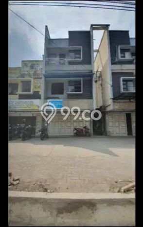 Ruko Dijual di Bandung LT 50m2 & LB 150m2 Lokasi Terbaik! Ruko Dijual di Bandung LT 50m2 & LB 150m2 Lokasi Terbaik!