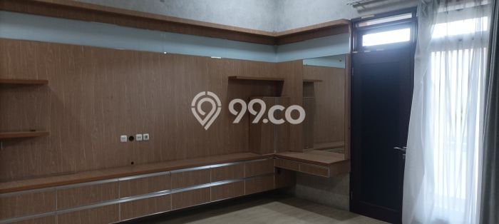 Siap Huni Hunian Elit 5 Kamar di Batununggal Dekat ke Mana Pun Siap Huni Hunian Elit 5 Kamar di Batununggal Dekat ke Mana Pun