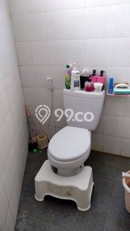 Rumah Kost untuk Dijual di Bojongsoang dengan 20 KT, 20 KM, Luas 350m2 Rumah Kost untuk Dijual di Bojongsoang dengan 20 KT, 20 KM, Luas 350m2