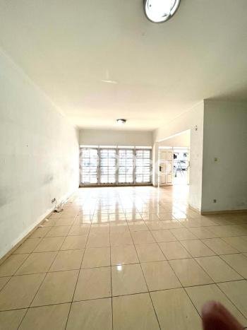 Ready to Use! Luxury House LT 750m2 Desain Elegan di Cipete Ready to Use! Luxury House LT 750m2 Desain Elegan di Cipete