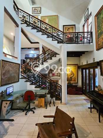 Jual Rumah Mewah Megah Dengan View Eksklusif di Pondok Indah, Jakarta Selatan Jual Rumah Mewah Megah Dengan View Eksklusif di Pondok Indah, Jakarta Selatan