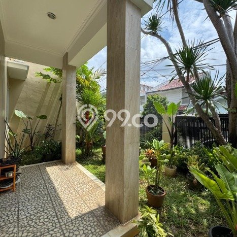 Ready to Use! Luxury House LT 172m2 Desain Modern di Pondok Indah Ready to Use! Luxury House LT 172m2 Desain Modern di Pondok Indah