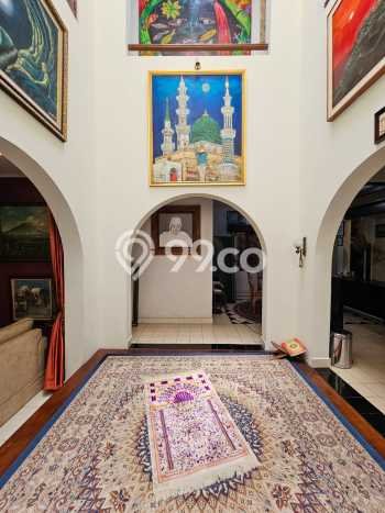 Jual Rumah Mewah Megah Dengan View Eksklusif di Pondok Indah, Jakarta Selatan Jual Rumah Mewah Megah Dengan View Eksklusif di Pondok Indah, Jakarta Selatan