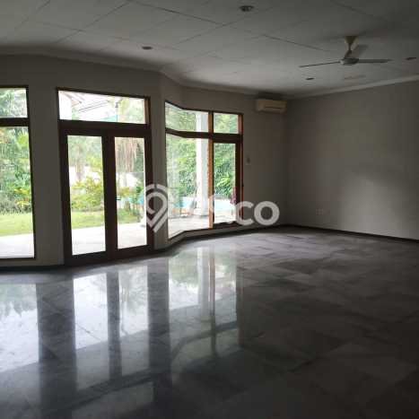 Hunian Mewah LB 450m2 Siap Pakai Desain Elegan di Cipete, Jakarta Selatan Hunian Mewah LB 450m2 Siap Pakai Desain Elegan di Cipete, Jakarta Selatan