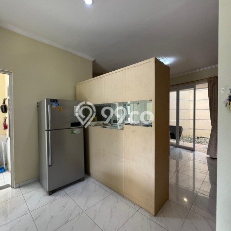 Ready to Use! Luxury House LT 172m2 Desain Modern di Pondok Indah Ready to Use! Luxury House LT 172m2 Desain Modern di Pondok Indah