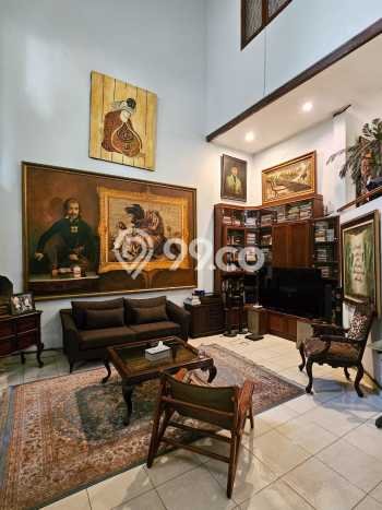 Jual Rumah Mewah Megah Dengan View Eksklusif di Pondok Indah, Jakarta Selatan Jual Rumah Mewah Megah Dengan View Eksklusif di Pondok Indah, Jakarta Selatan