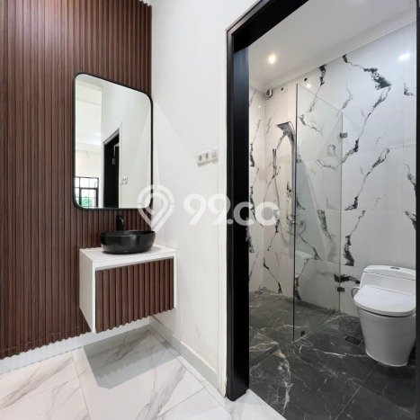Siap Huni Hunian Elit 4 Kamar di Cilandak Dekat ke Mana Saja Siap Huni Hunian Elit 4 Kamar di Cilandak Dekat ke Mana Saja