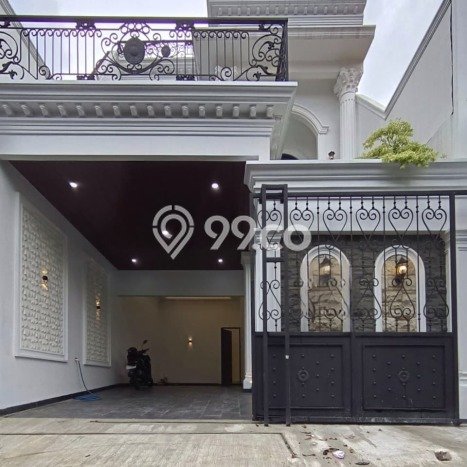 Rumah Mewah Siap Huni LT 154m2 di Jagakarsa, Jakarta Selatan Rumah Mewah Siap Huni LT 154m2 di Jagakarsa, Jakarta Selatan