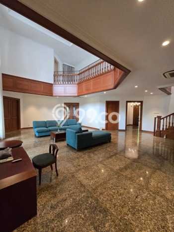 Jual Rumah Mewah Elegan Dengan View Eksklusif di Pondok Indah, Jakarta Selatan Jual Rumah Mewah Elegan Dengan View Eksklusif di Pondok Indah, Jakarta Selatan