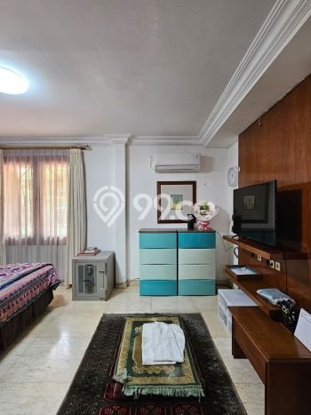 Hunian Mewah LB 772m2 Siap Pakai Desain Elegan di Pondok Indah, Jakarta Selatan Hunian Mewah LB 772m2 Siap Pakai Desain Elegan di Pondok Indah, Jakarta Selatan