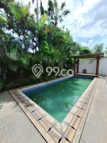 Dijual Rumah Luas Elegan Dengan View Cantik di Kemang, Jakarta Selatan Dijual Rumah Luas Elegan Dengan View Cantik di Kemang, Jakarta Selatan