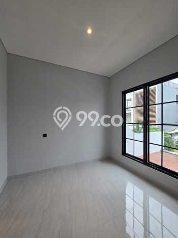 Jual Rumah Mewah Megah Dengan View Eksklusif di Pondok Indah, Jakarta Selatan Jual Rumah Mewah Megah Dengan View Eksklusif di Pondok Indah, Jakarta Selatan