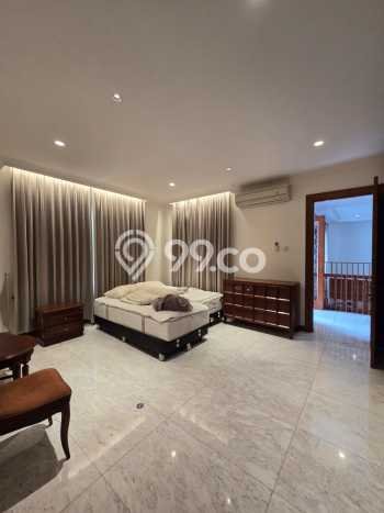 Jual Rumah Mewah Elegan Dengan View Eksklusif di Pondok Indah, Jakarta Selatan Jual Rumah Mewah Elegan Dengan View Eksklusif di Pondok Indah, Jakarta Selatan