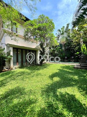 Rumah Elit LB 450m2 Siap Pakai Desain Elegan di Bintaro, Jakarta Selatan Rumah Elit LB 450m2 Siap Pakai Desain Elegan di Bintaro, Jakarta Selatan